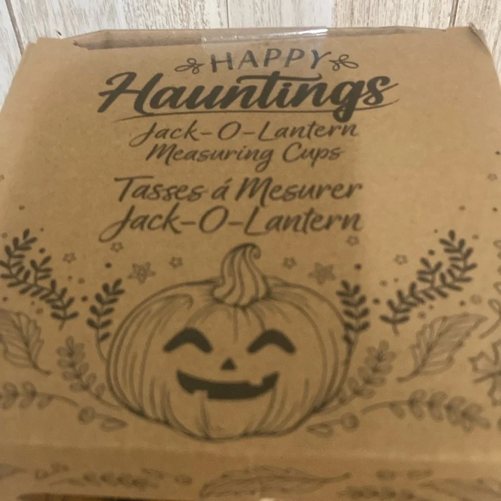 10 Strawberry Street Stacking Jack o Lantern Measuring Cups
